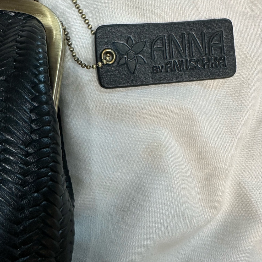 Anna by Anuschka Woven Leather Kiss-Lock Crossbody Clutch Bag Black NWT - Picture 8 of 9